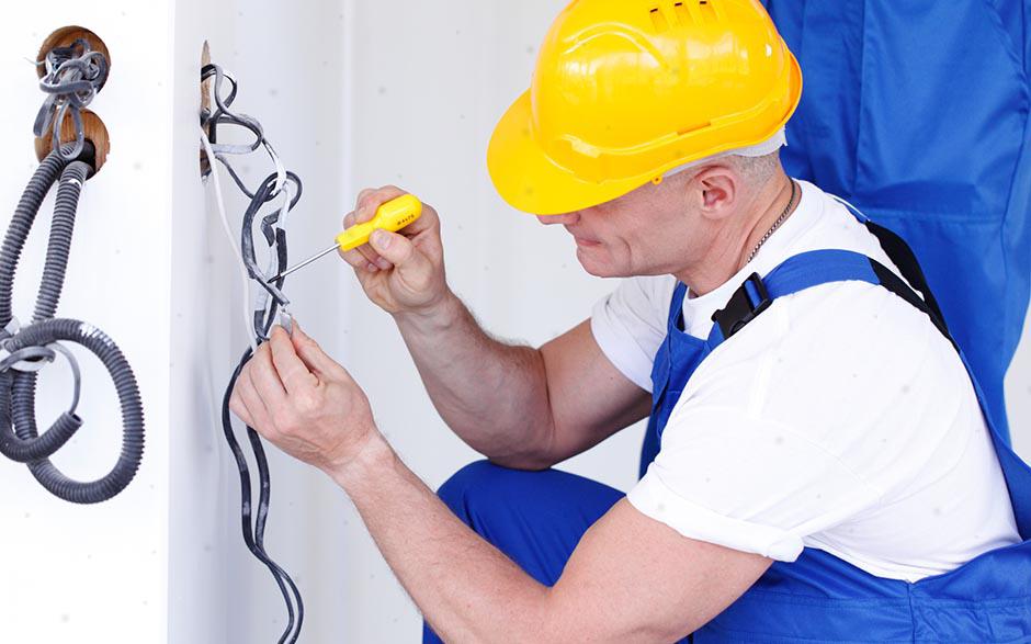 électricien de maintenance Paris 7